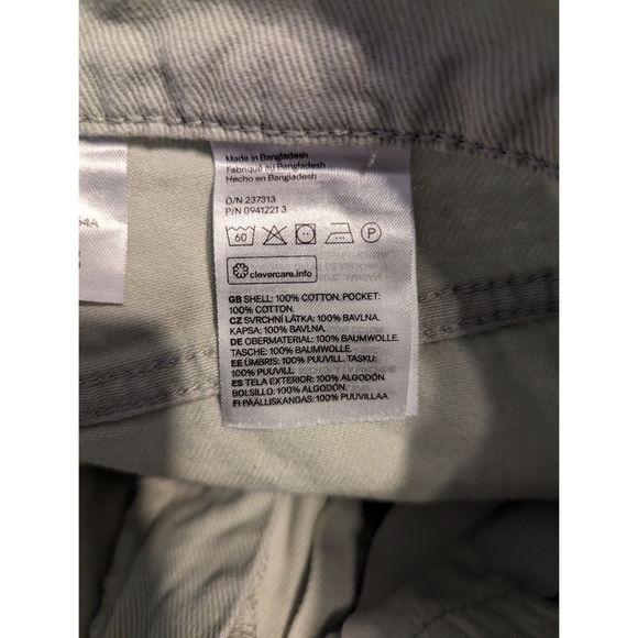 3/$20! H&M Mom Fit Twill Shorts - Picture 8 of 9
